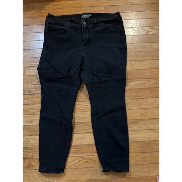 Womens Size 20 Short Black Torrid Jeans - Picture 1 of 6